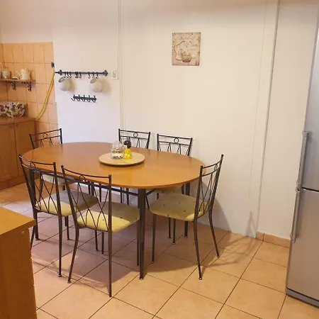 דירה St. Kristof Apartman אגר