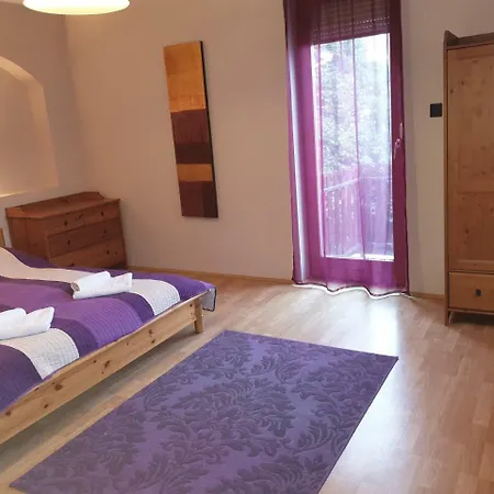 St. Kristof Apartman דירה אגר